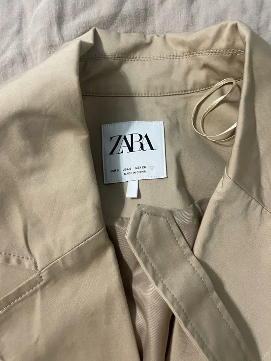Zara Cropped Trench Coat in Beige - Picture 6 of 7